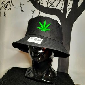 Mary Jane Y2K Green Leaf Black Bucket Hat